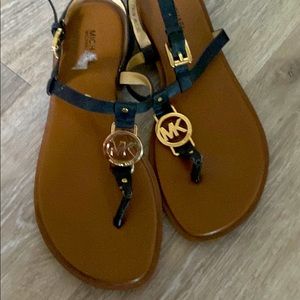 Size 7 Michael Korrs sandals